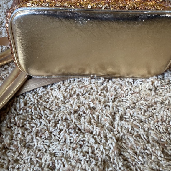 Gold sequin loungefly mini backpack - Picture 5 of 5